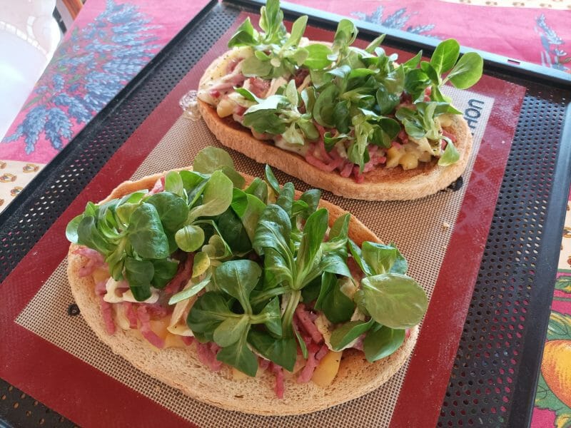 Cliquez pour zoomer ! Tartines normandes pommes et camembert Thermomix par pnat33