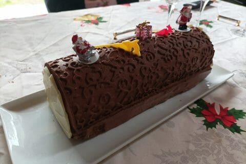 Cliquez pour zoomer ! Bûche mousse au chocolat Thermomix par pnat33