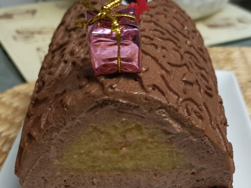Cliquez pour zoomer ! Bûche mousse au chocolat Thermomix par pnat33