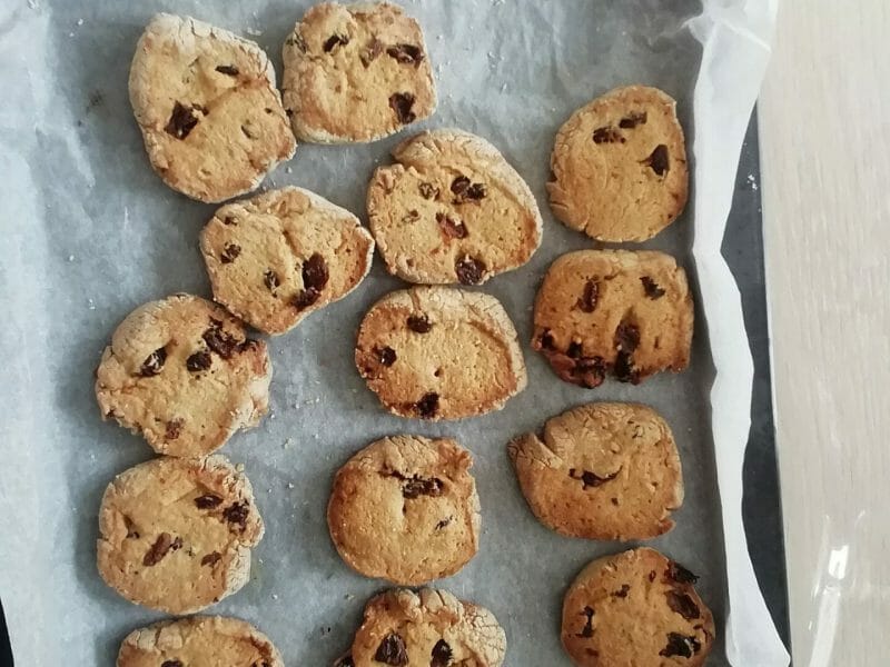 Cliquez pour zoomer ! Sablés aux raisins secs et au rhum Thermomix par nath_62100