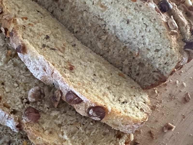 Cliquez pour zoomer ! Pain cocotte aux carottes et aux noisettes Thermomix par hayet_14