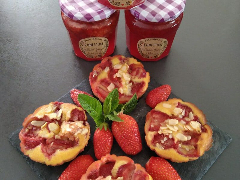 Cliquez pour zoomer ! Clafoutis aux fraises Thermomix par lamaisonbibi