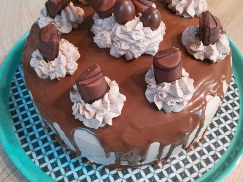 Cliquez pour zoomer ! Layer cake Kinder Bueno Thermomix par Coxxinhell