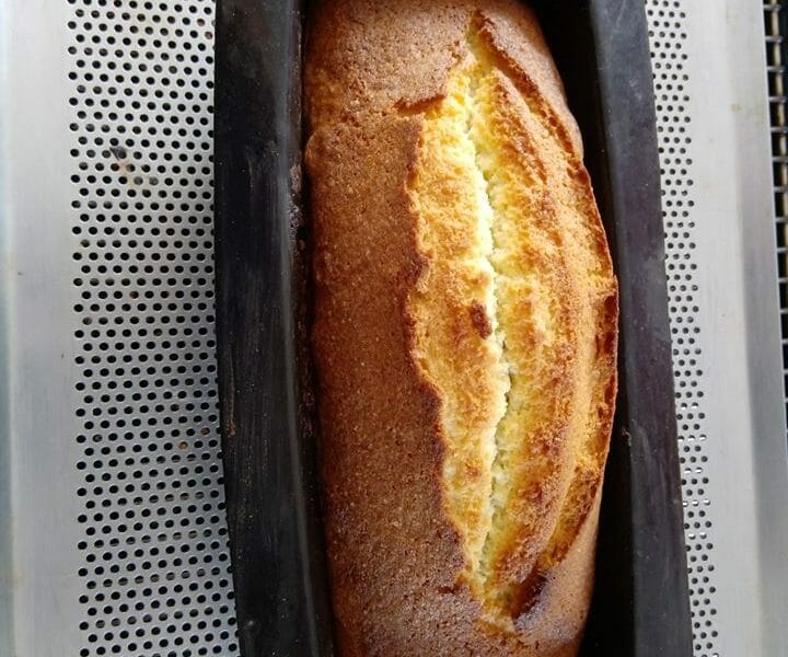 Cliquez pour zoomer ! Cake à la noix de coco Thermomix par @beatrice50