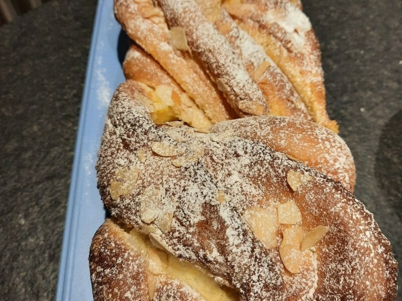 Cliquez pour zoomer ! Brioche à la crème d’amande Thermomix par marjoriiie07