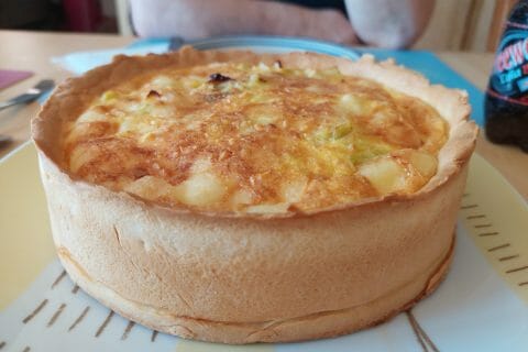 Cliquez pour zoomer ! Gâteau poireaux, lardons et fromage Thermomix par Josiane François
