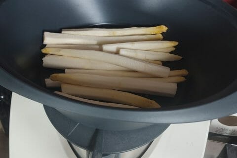 Cliquez pour zoomer ! Mousse d’asperges au saumon fumé Thermomix par dossette