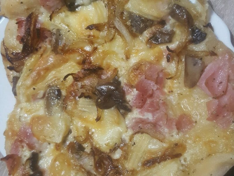 Cliquez pour zoomer ! Fougasse chèvre et lardons Thermomix par stephanie_774