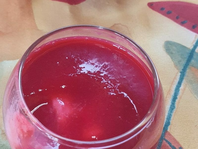 Cliquez pour zoomer ! Mousse à la framboise et son coulis Thermomix par marie_808