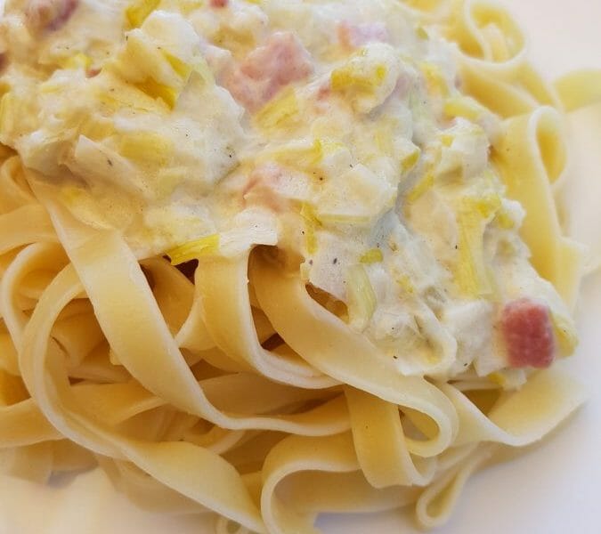 Cliquez pour zoomer ! Tagliatelles à la crème de poireaux Thermomix par MarilineDanlaCazba