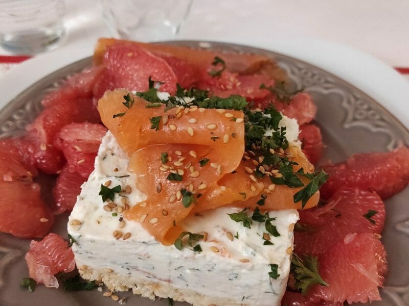 Cliquez pour zoomer ! Cheesecake au saumon sans cuisson Thermomix par gwendovignes