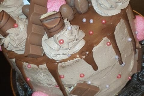 Cliquez pour zoomer ! Layer cake Kinder Bueno Thermomix par farahyouns