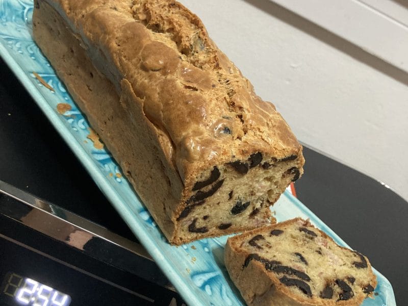 Cliquez pour zoomer ! Cake salé jambon fromage et olives Thermomix par ninettenette