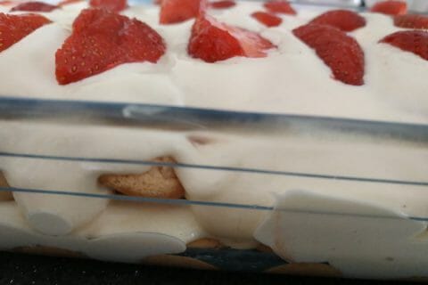 Cliquez pour zoomer ! Tiramisu aux framboises Thermomix par Lilinette