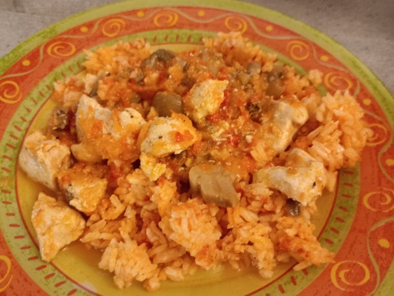 Cliquez pour zoomer ! Poulet sauce poivron-tomate, riz et ses légumes Thermomix par Castor