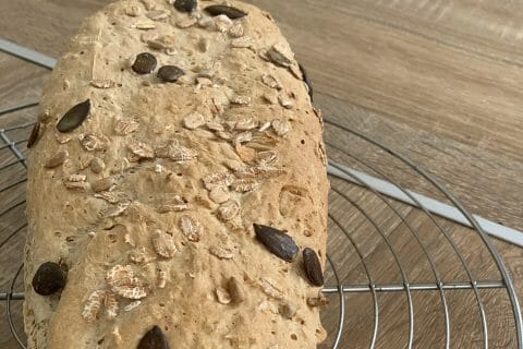 Cliquez pour zoomer ! Pain aux flocons d’avoine et au miel Thermomix par sevbl