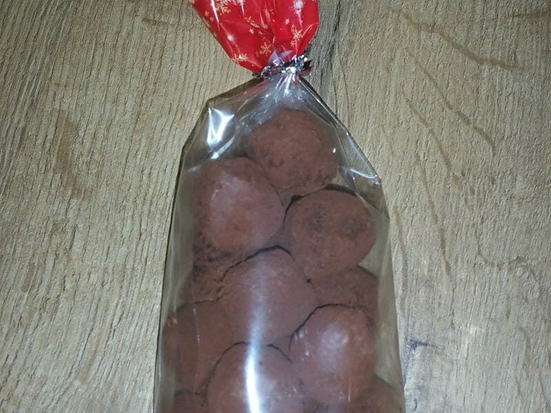 Cliquez pour zoomer ! Truffes au chocolat Thermomix par dorialaurent