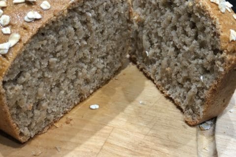 Cliquez pour zoomer ! Pain aux flocons d’avoine et au miel Thermomix par angelemust