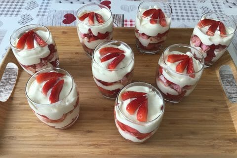 Cliquez pour zoomer ! Délices fraises et chocolat blanc Thermomix par boune68