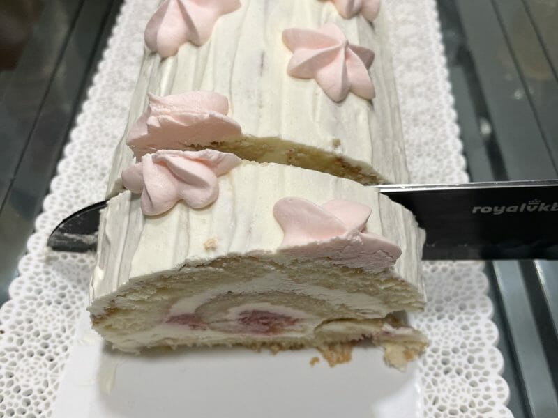 Cliquez pour zoomer ! Fraisier roulé Thermomix par berna4