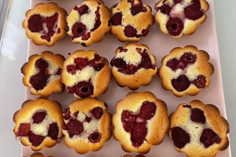 Cliquez pour zoomer ! Visitandines aux framboises Thermomix par ornella_chiara