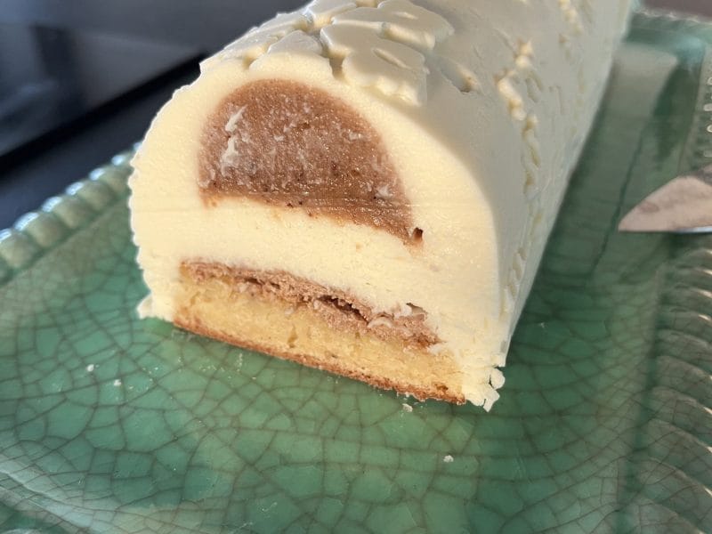 Cliquez pour zoomer ! Bûche vanille praliné Thermomix par Stelo