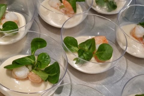 Cliquez pour zoomer ! Verrines de mousse de chou-fleur et crevettes Thermomix par joelle_57