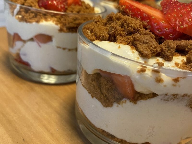 Cliquez pour zoomer ! Tiramisu aux framboises et spéculoos Thermomix par alisson_28