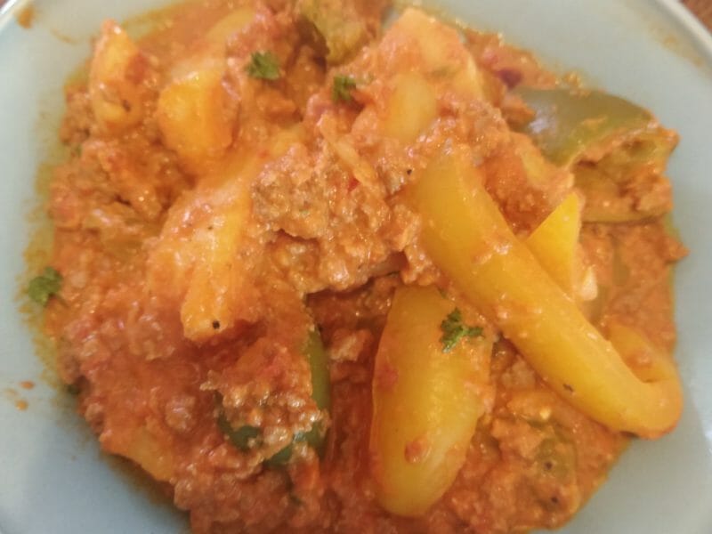 Cliquez pour zoomer ! Boeuf aux poivrons et pommes de terre Thermomix par Romy