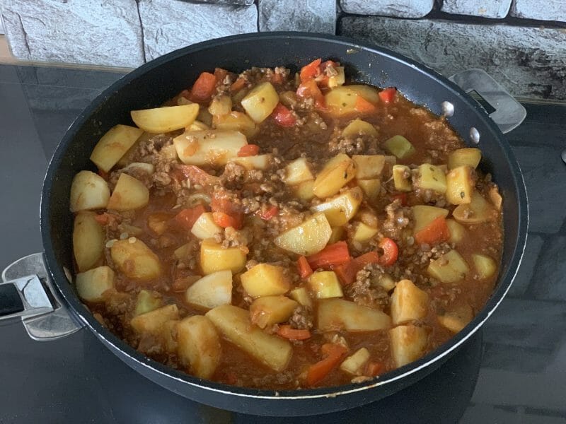 Cliquez pour zoomer ! Boeuf aux poivrons et pommes de terre Thermomix par Cocuistoulie