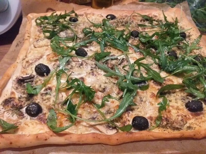 Cliquez pour zoomer ! Pizza blanche aux champignons Thermomix par Hazeïs