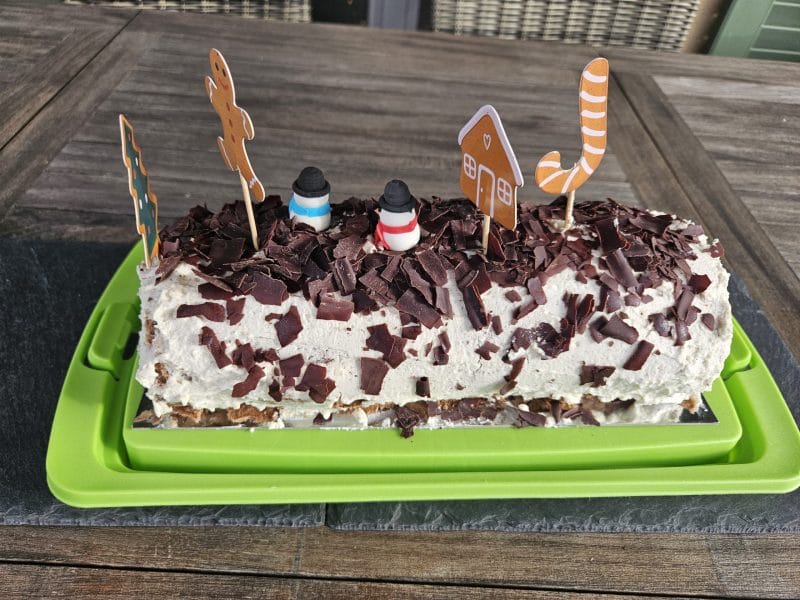 Cliquez pour zoomer ! Bûche forêt noire Thermomix par krapulette