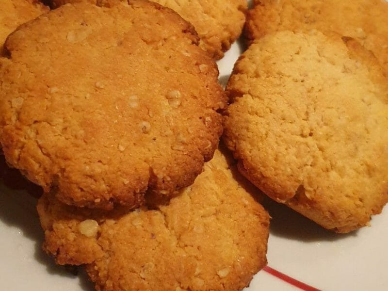 Cliquez pour zoomer ! Biscuits aux flocons d’avoine et amandes Thermomix par marielp56