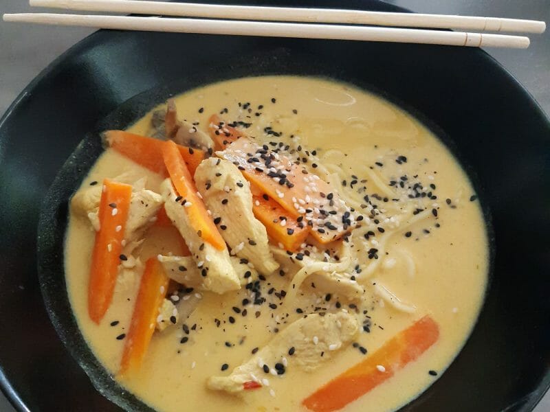 Cliquez pour zoomer ! Ramen thaï au poulet Thermomix par Cara
