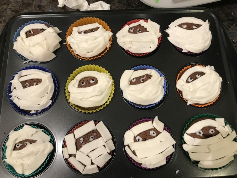 Cliquez pour zoomer ! Cupcakes momie Thermomix par Lilou1607