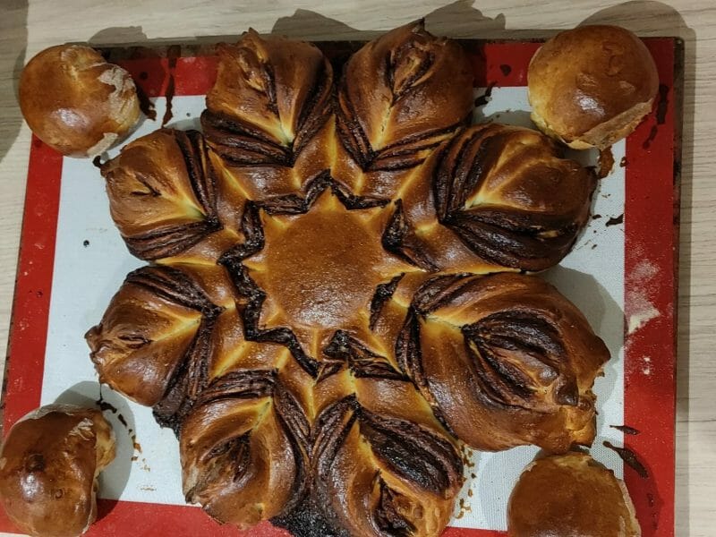 Cliquez pour zoomer ! Brioche étoilée au Nutella Thermomix par alice_137