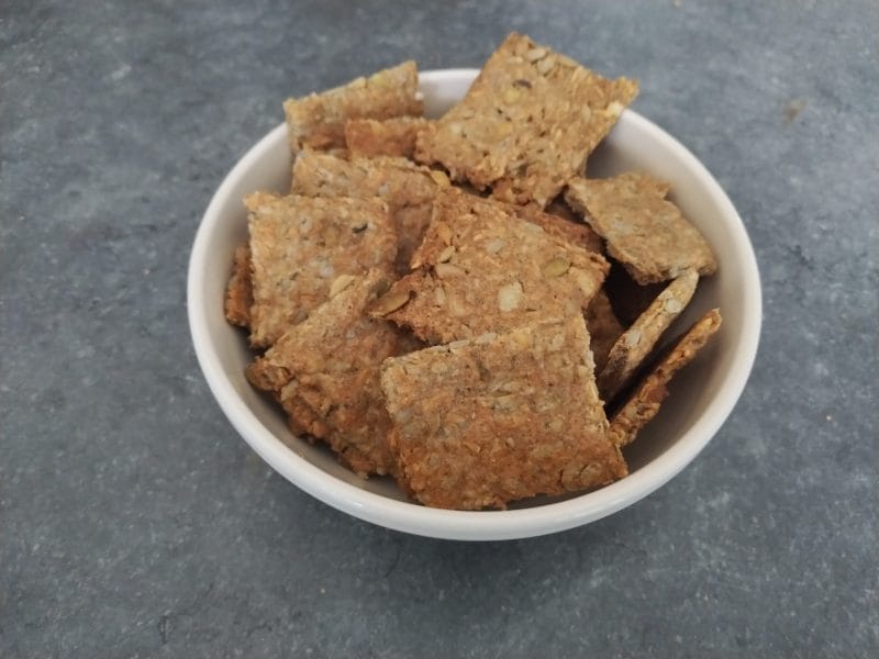 Cliquez pour zoomer ! Crackers salés à l’emmental et aux graines Thermomix par vero_79