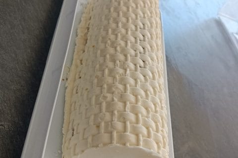 Cliquez pour zoomer ! Bûche vanille praliné Thermomix par Lalytah