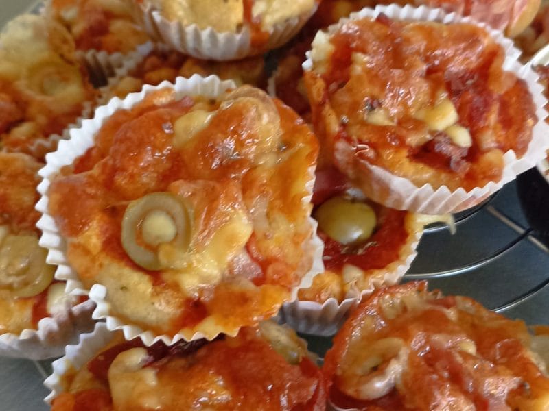 Cliquez pour zoomer ! Muffins salés façon pizza Thermomix par Sebetkris