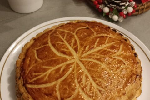 Cliquez pour zoomer ! Galette des rois à la frangipane Thermomix par Sebetkris