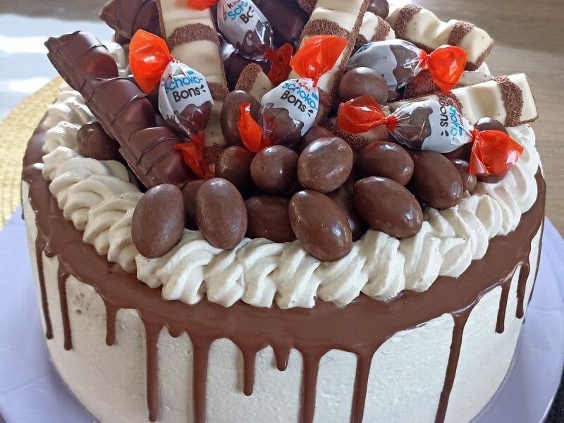 Cliquez pour zoomer ! Layer cake Kinder Bueno Thermomix par Sebetkris