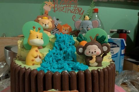 Cliquez pour zoomer ! Layer cake Kinder Bueno Thermomix par sandrine27740