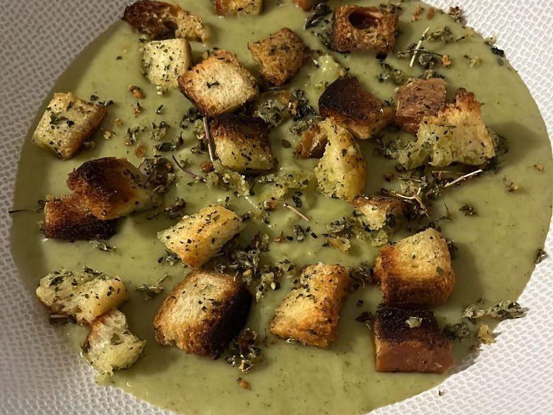 Cliquez pour zoomer ! Soupe de brocolis et pommes de terre Thermomix par elo1998