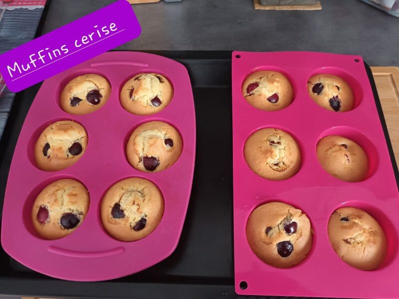 Cliquez pour zoomer ! Muffins aux cerises Thermomix par kasco974