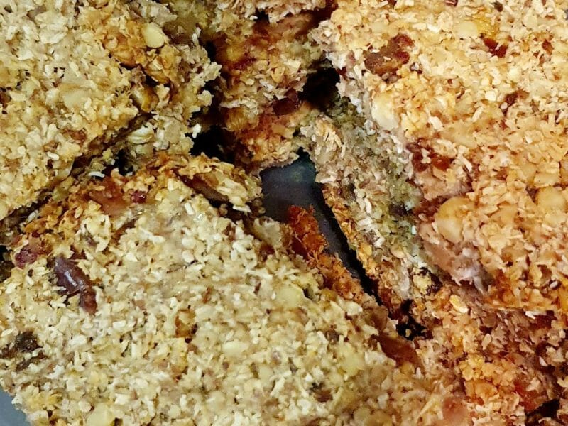 Cliquez pour zoomer ! Barres de céréales à la banane, noix et dattes Thermomix par lagess