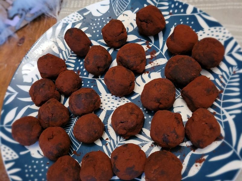 Cliquez pour zoomer ! Truffes au rhum et à la cannelle Thermomix par magduch