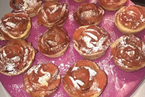 Cliquez pour zoomer ! Roses feuilletées aux pommes Thermomix par sabrina_434