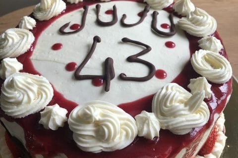 Cliquez pour zoomer ! Layer cake Kinder Bueno Thermomix par JOJO38