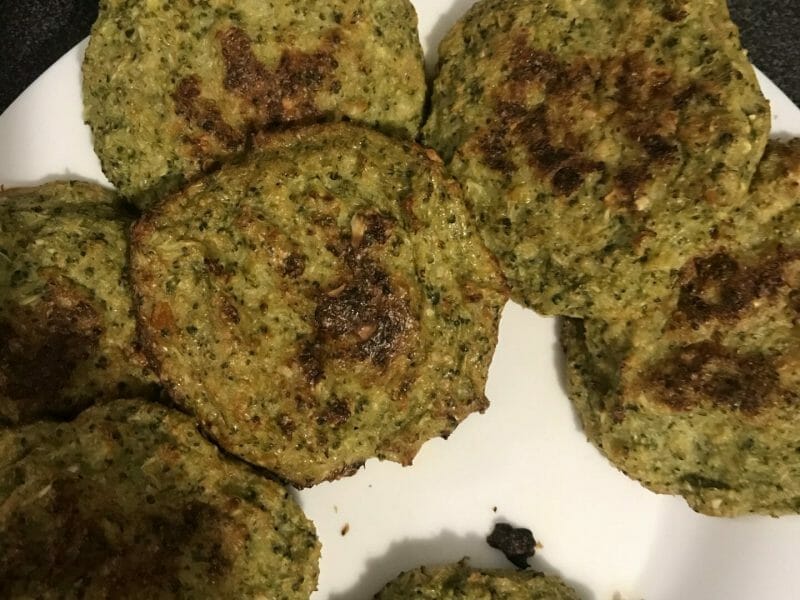 Cliquez pour zoomer ! Galettes de brocolis Thermomix par ckari