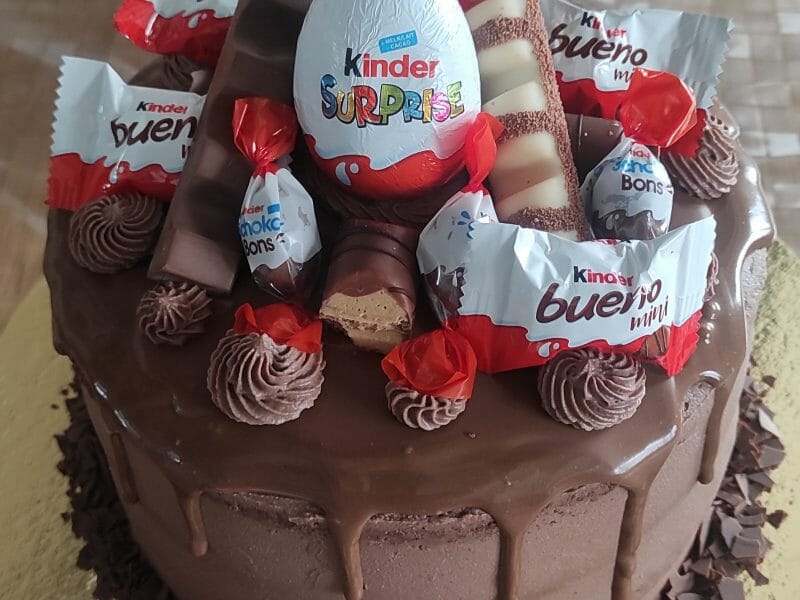 Cliquez pour zoomer ! Layer cake Kinder Bueno Thermomix par amel59690